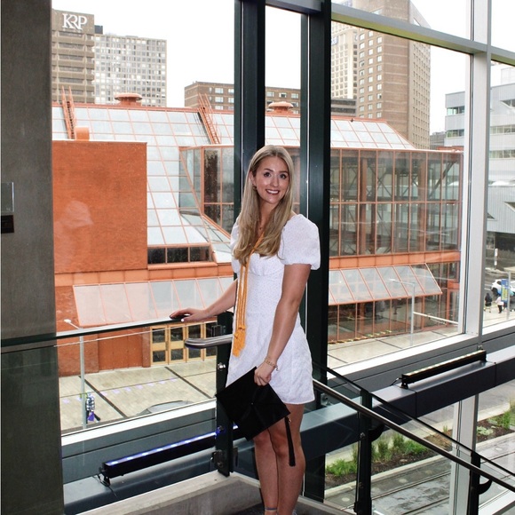 Meet your Posher, Megan - Picture 1 of 1